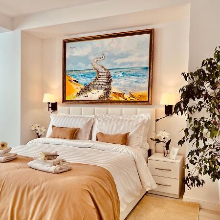 Leo'S Apartments Tirana Garden View Agim Kadrimi 外观 照片