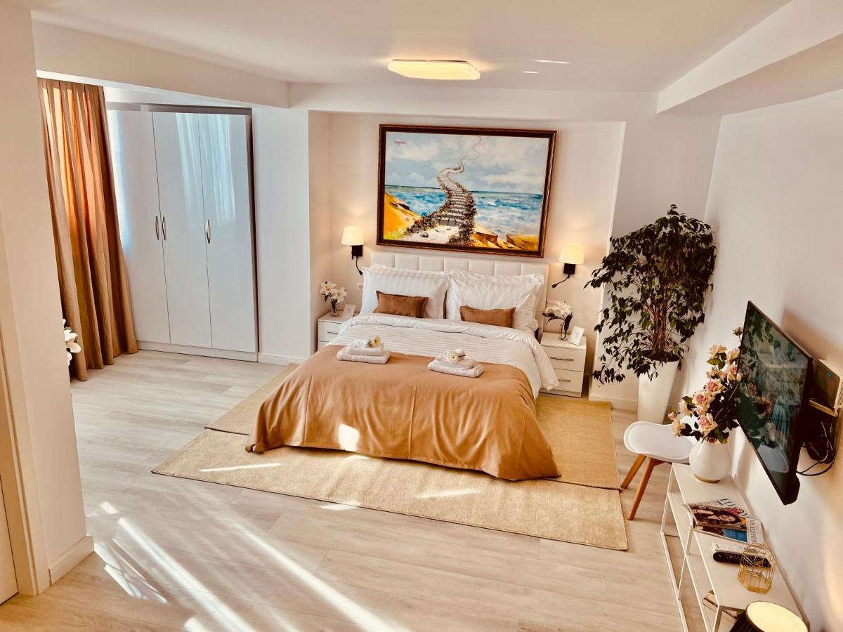 Leo'S Apartments Tirana Garden View Agim Kadrimi 外观 照片